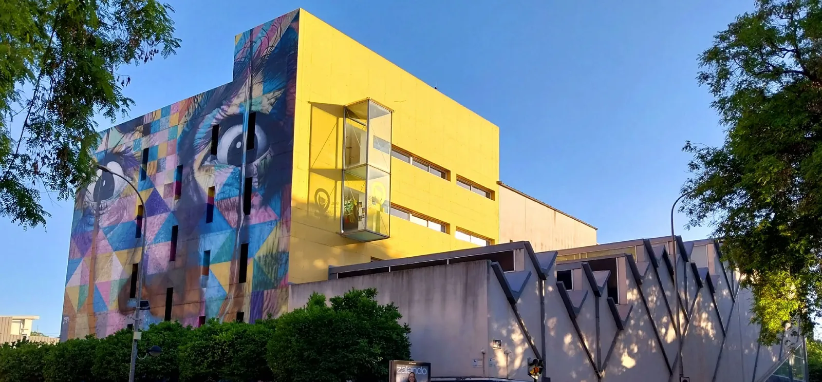 Fachada del Centro Cultural Puertas de Castilla, en Murcia